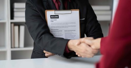 3 reasons why HR leaders should focus on “human” skills in the age of generative artificial intelligence